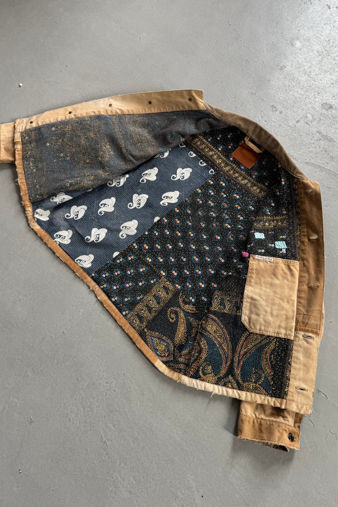 
                  
                    CANVAS HUNTING JACKET
                  
                