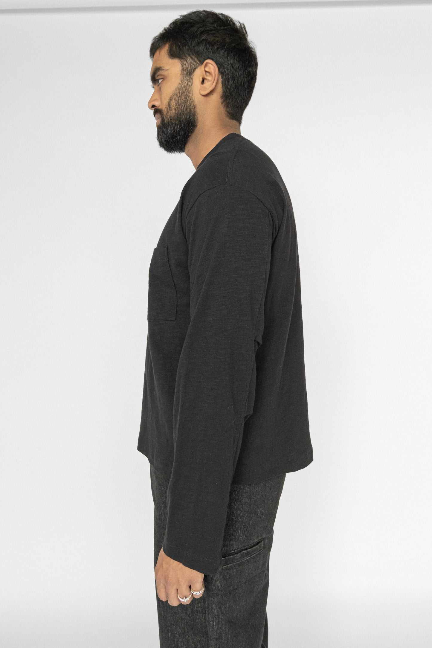 
                  
                    SLUB LONG SLEEVE T-SHIRT BLACK
                  
                