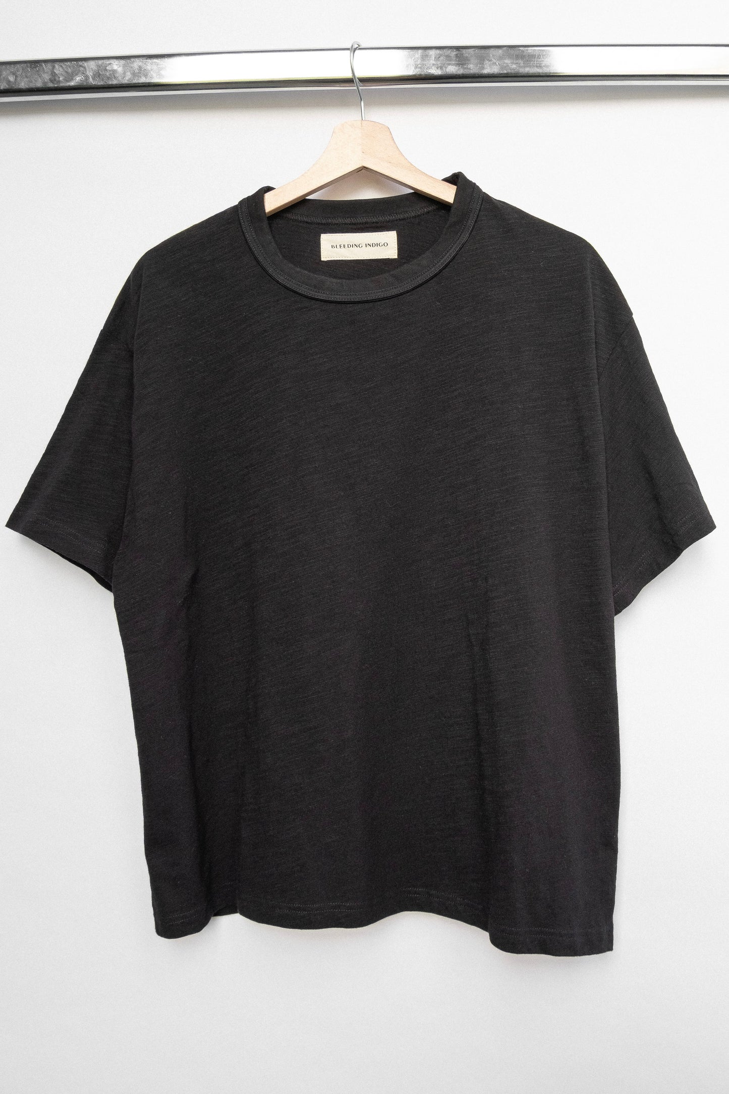 
                  
                    SLUB T-SHIRT BLACK
                  
                