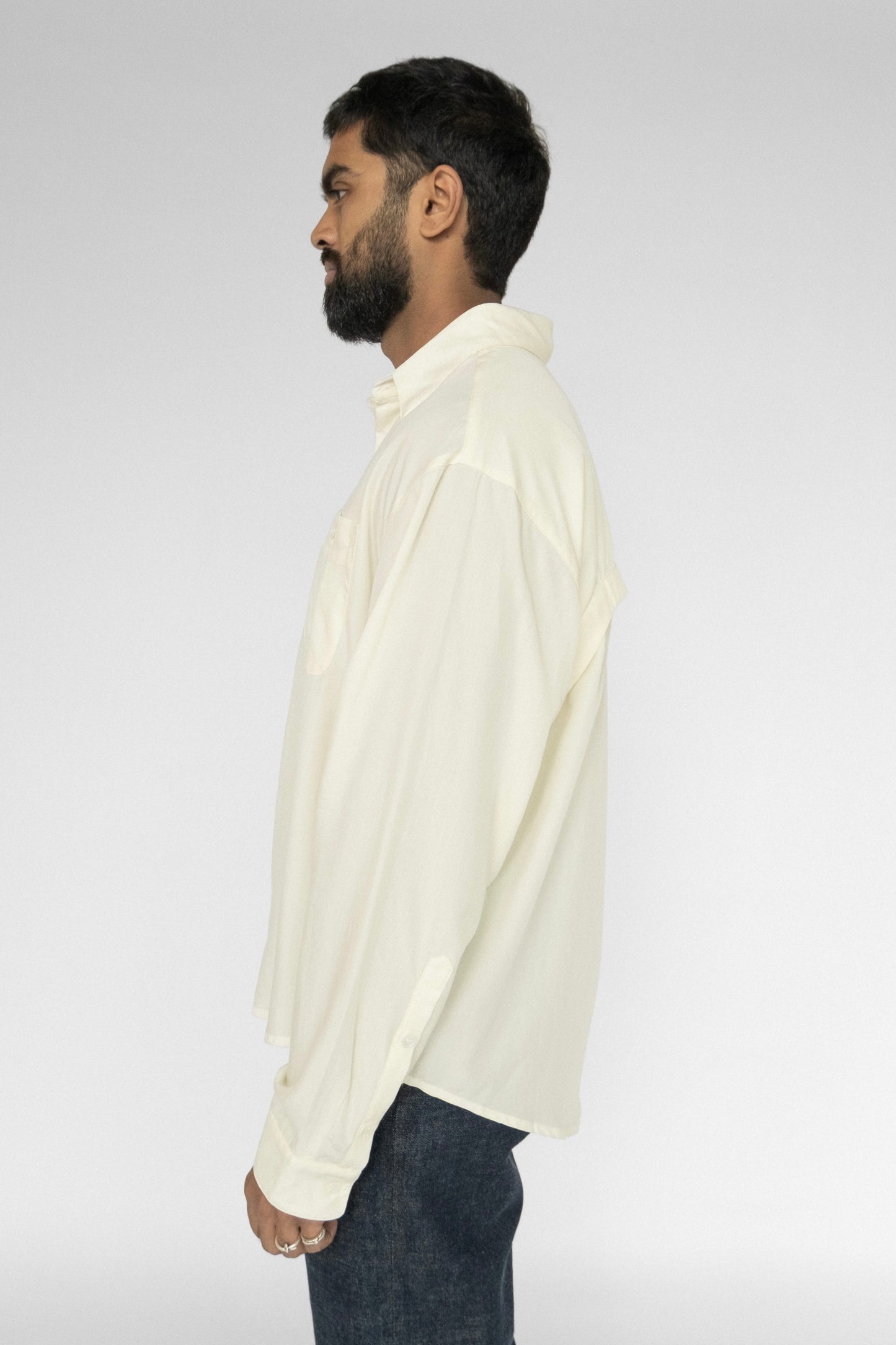 
                  
                    ELI TENCEL SHIRT OFF-WHITE
                  
                