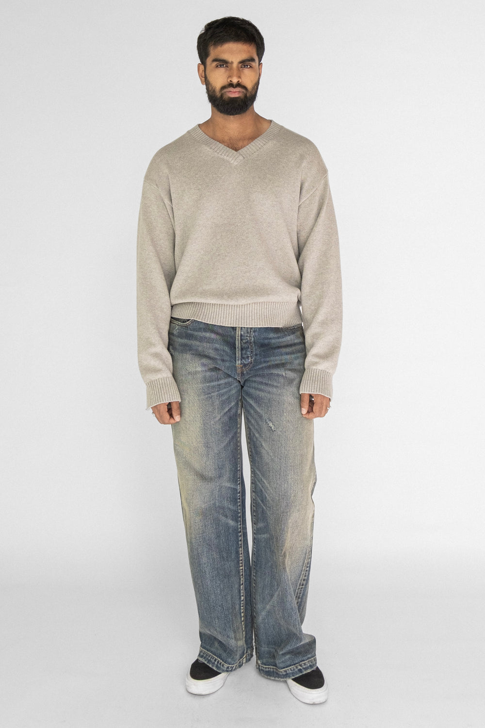 EMILE V-NECK KNIT