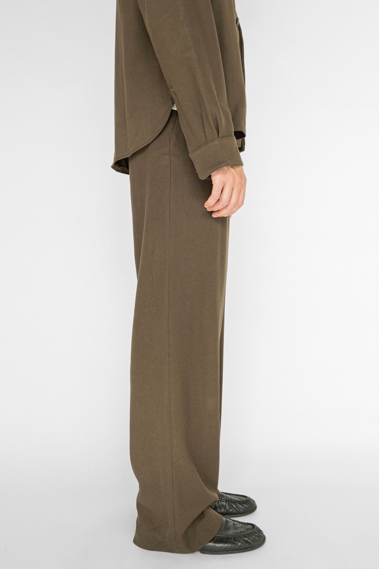 
                  
                    LEWIS TROUSERS WALNUT €220 NOW €120
                  
                