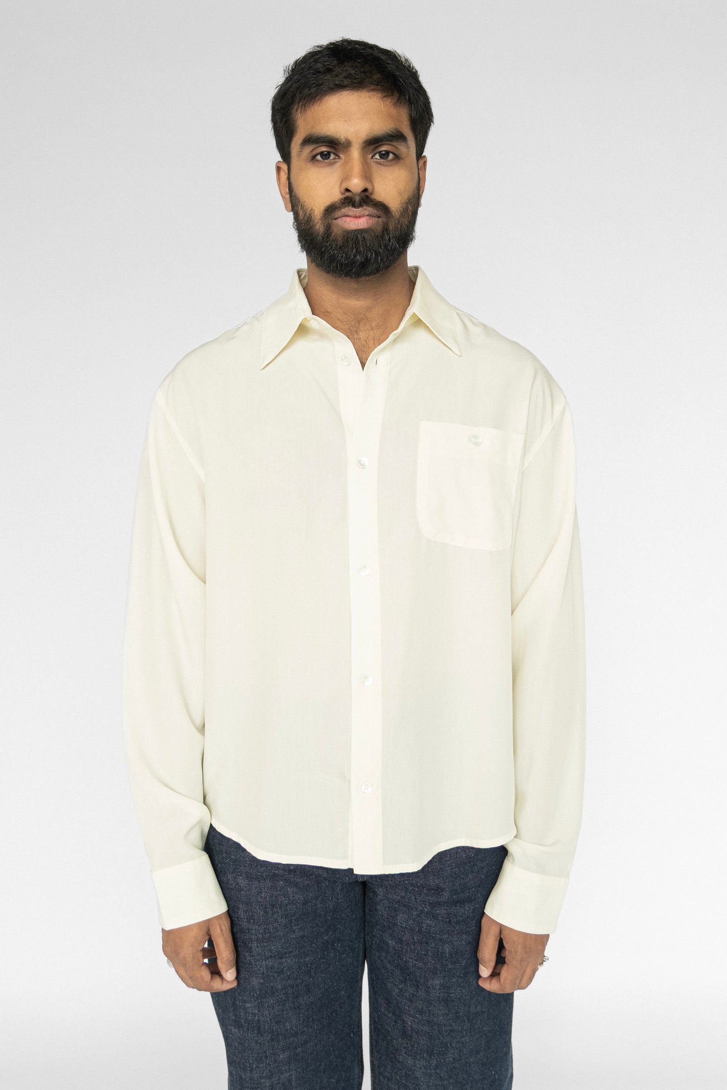 
                  
                    ELI TENCEL SHIRT OFF-WHITE
                  
                