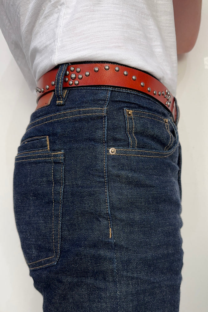 
                  
                    STUDDED BELT COGNAC
                  
                