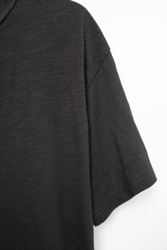 
                  
                    SLUB T-SHIRT BLACK
                  
                