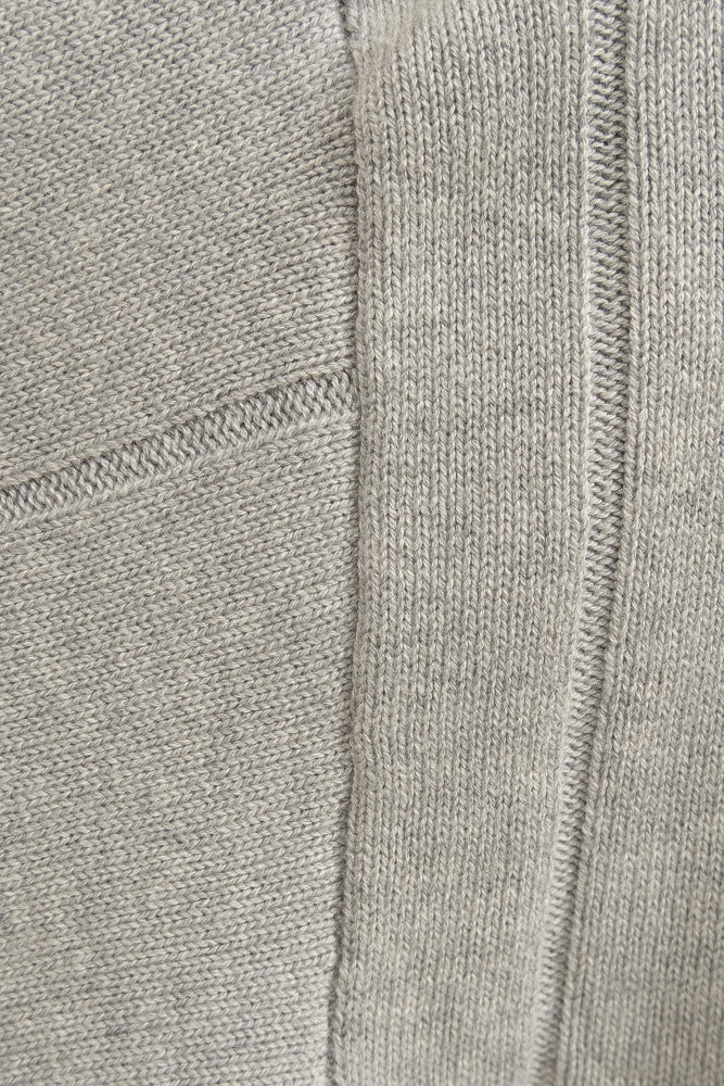 
                  
                    EMILE V-NECK KNIT
                  
                