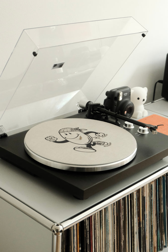 
                  
                    VINYL MAT
                  
                