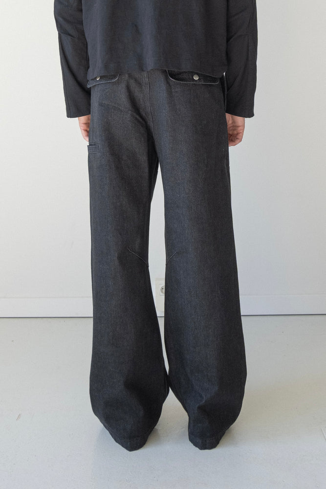 
                  
                    ALDEN CARPENTER JEANS BLACK
                  
                