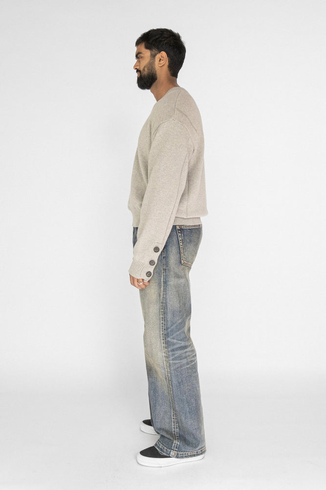 
                  
                    EMILE V-NECK KNIT
                  
                
