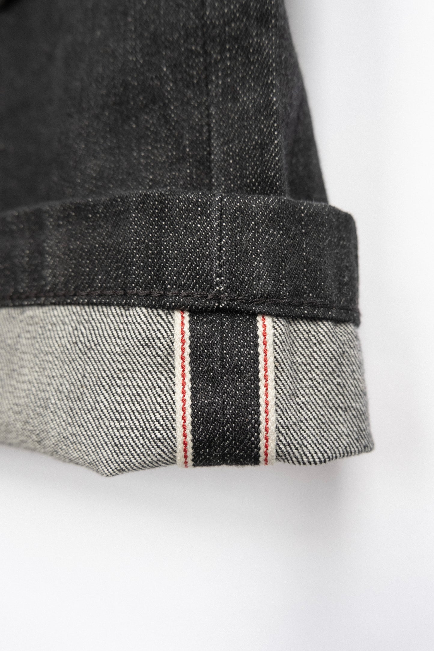 
                  
                    ALDEN CARPENTER JEANS BLACK
                  
                