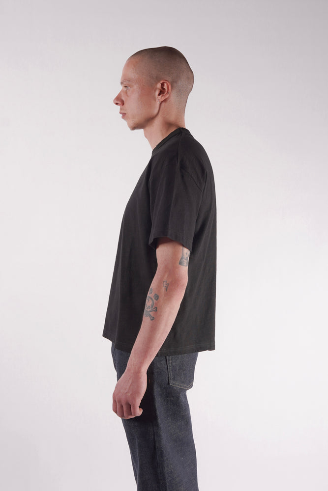 
                  
                    SLUB T-SHIRT BLACK
                  
                